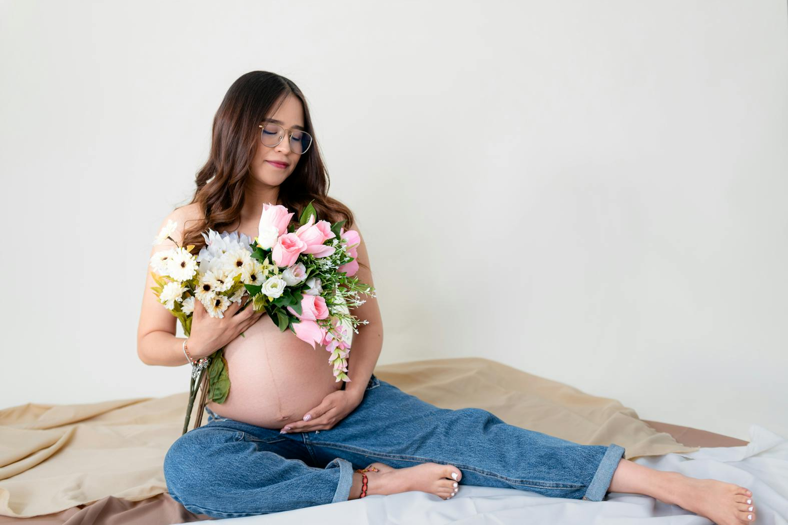 Postpartum bleeding solutions Postpartum menstrual products Bleeding after childbirth options Postpartum care menstrual cup