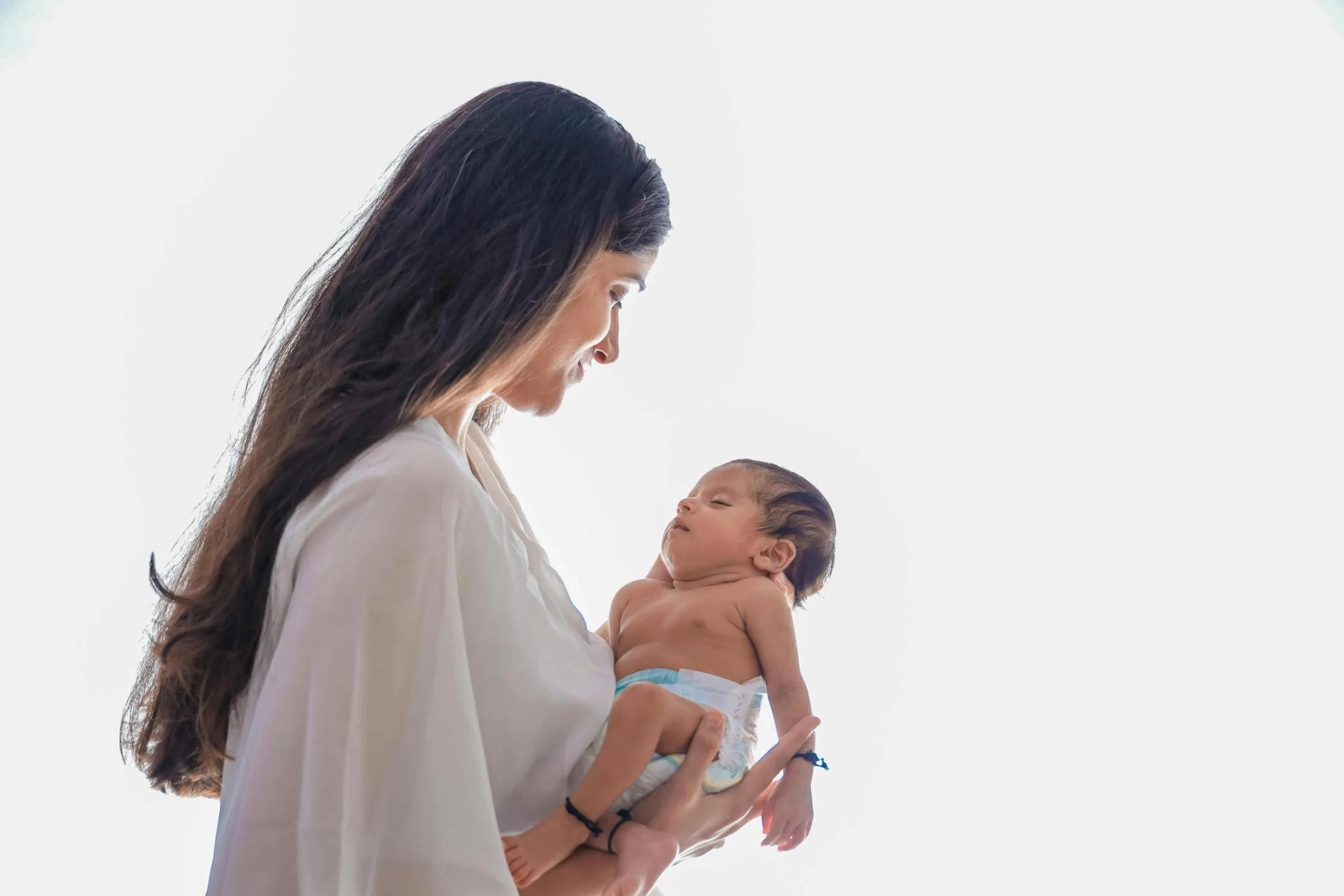 Safe postpartum menstrual solutions Menstrual cups after labor Postpartum period cup