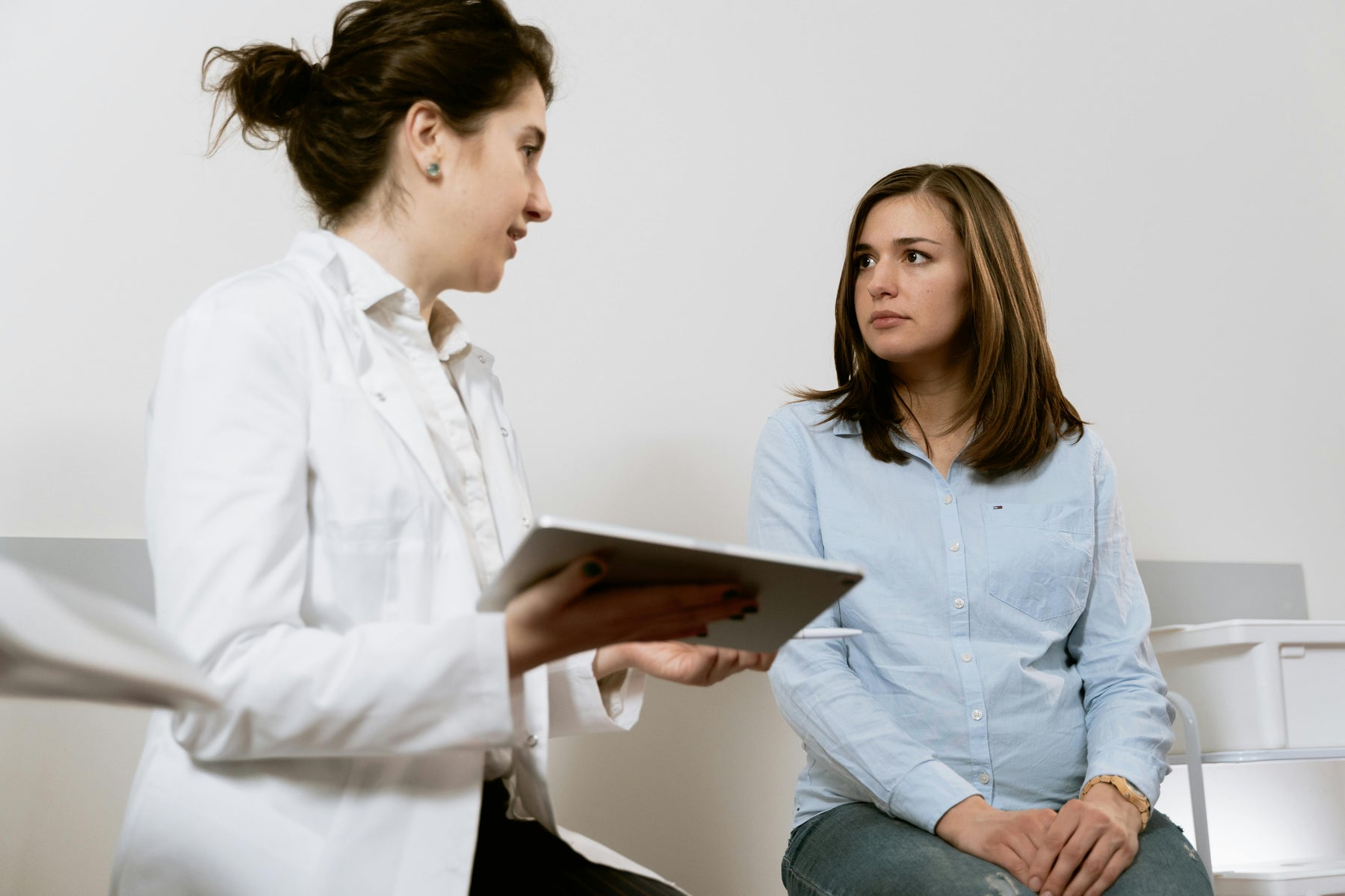 signs of period coming late not pregnant 7 days late period no pregnancy symptoms